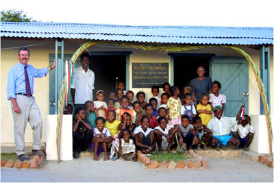 The Sekoly Riambato (the Berivotra School) on inauguration day, photo by Ashutosh Kaushesh